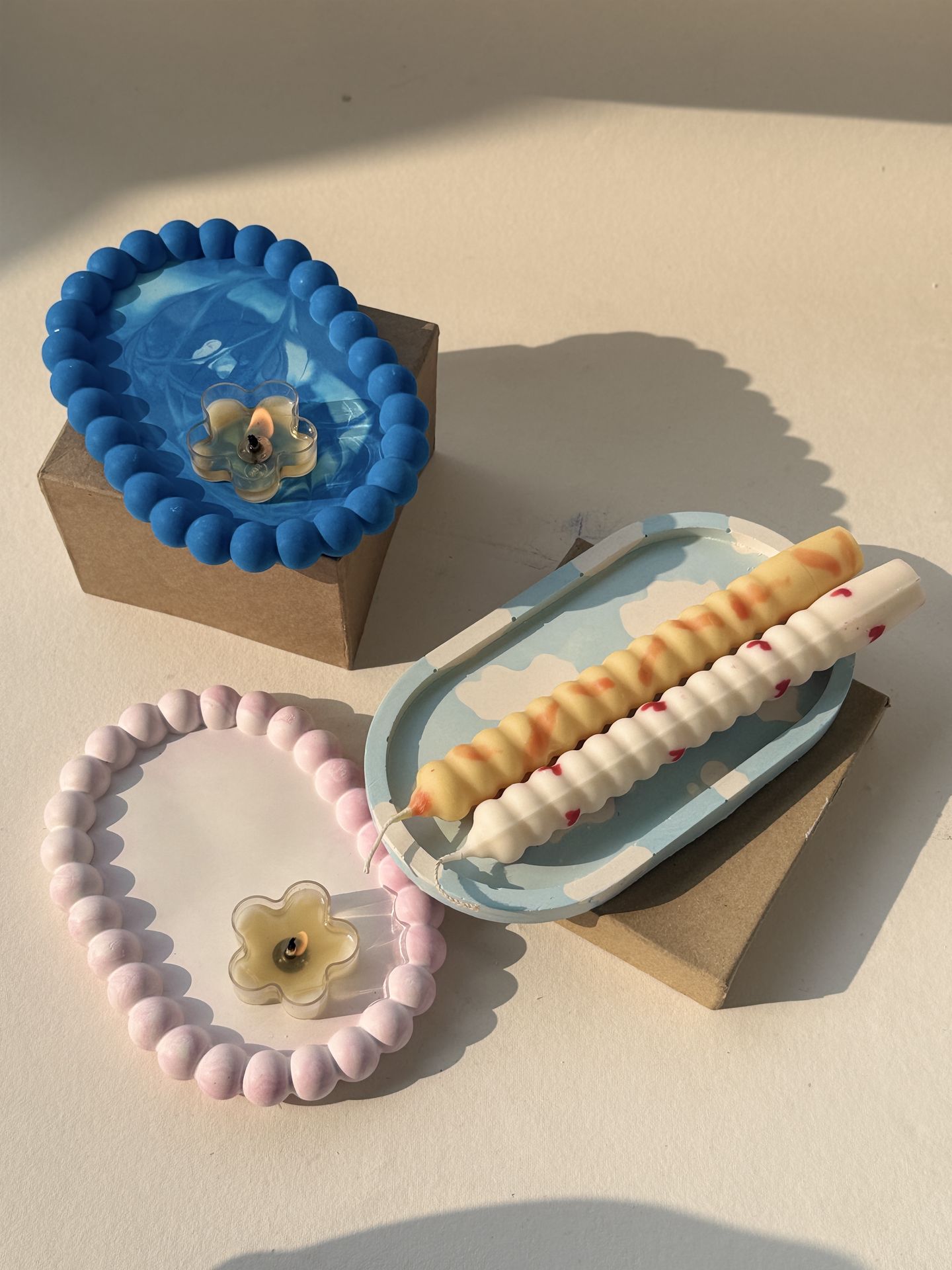 Concrete decor trays